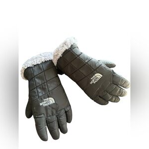 The North Face Kids Insulated Winter Gloves Faux Fur Lining Youth L